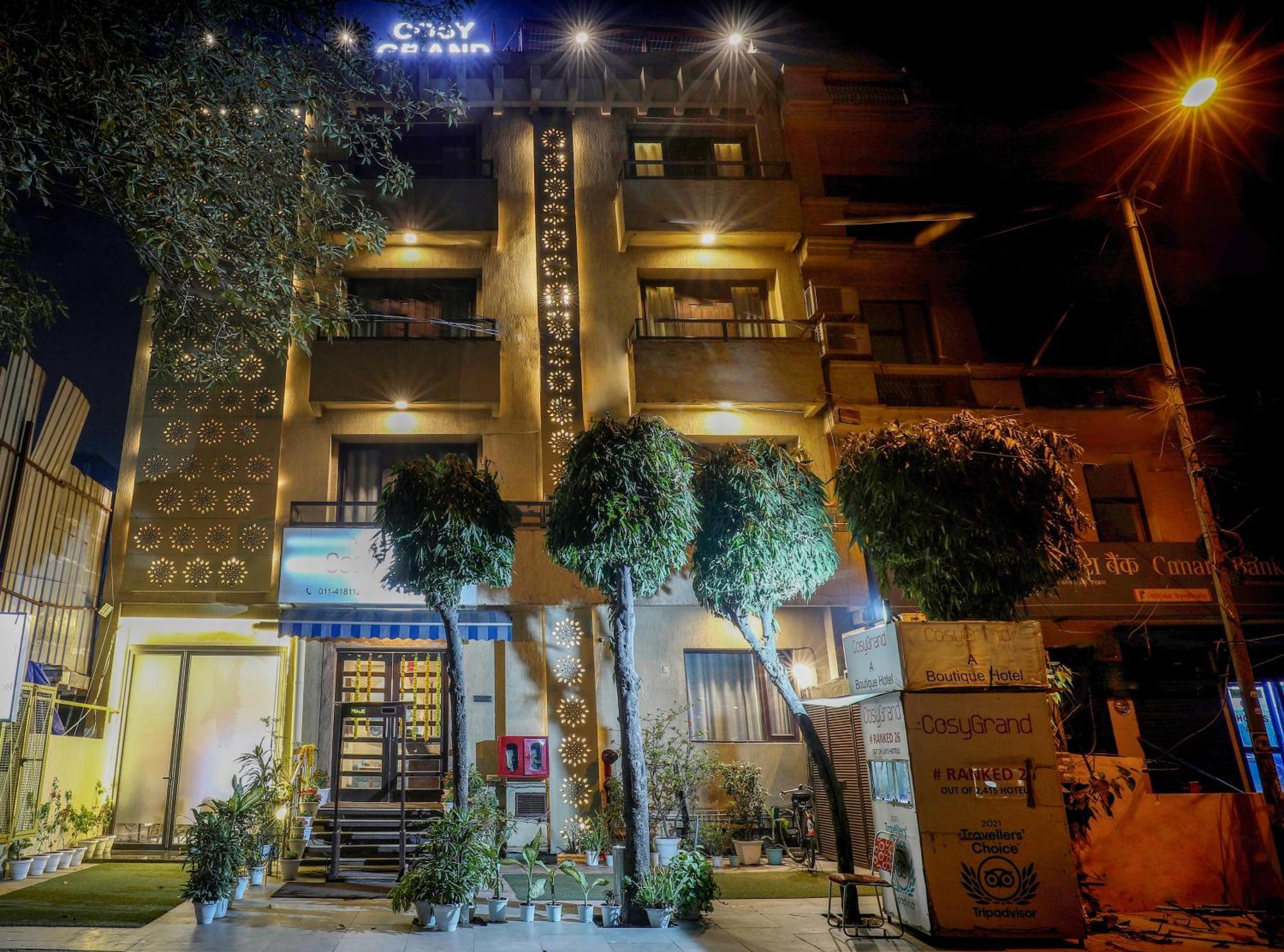 Cosy Grand, Chanakyapuri By The Cosy Hotels New Delhi Exterior photo