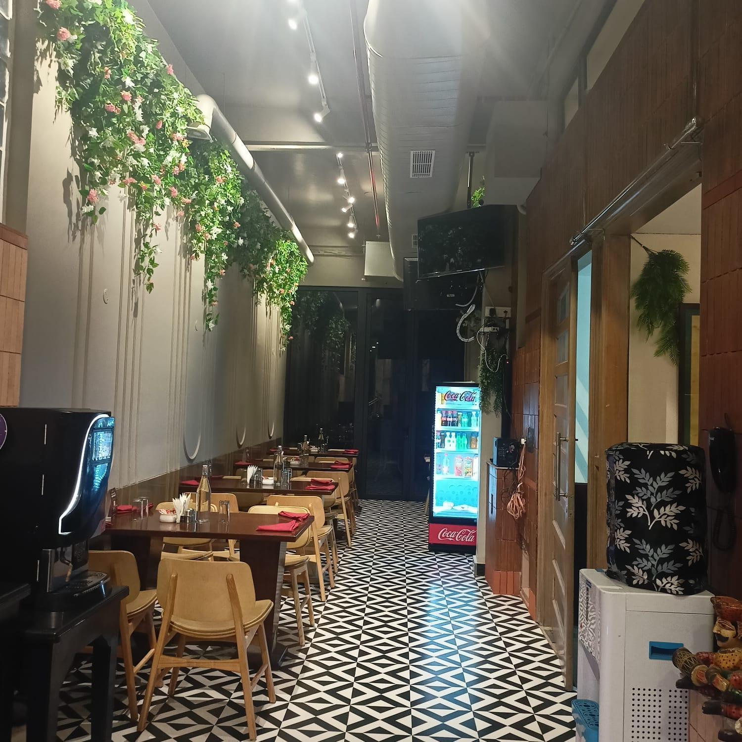 Cosy Grand, Chanakyapuri By The Cosy Hotels New Delhi Exterior photo